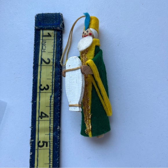 Vintage Handmade Christmas Nativity Figures Pieces Clothespin Wisemen Ornaments - Picture 4 of 4